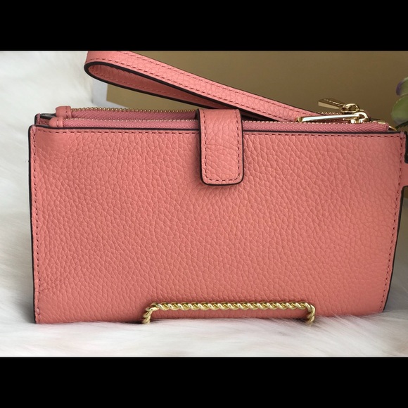 🌷MICHAEL KORS Peach Double Zip Phone Wristlet - Picture 3 of 8
